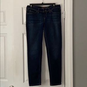 Levis Low Rise Skinny Jeans size 7